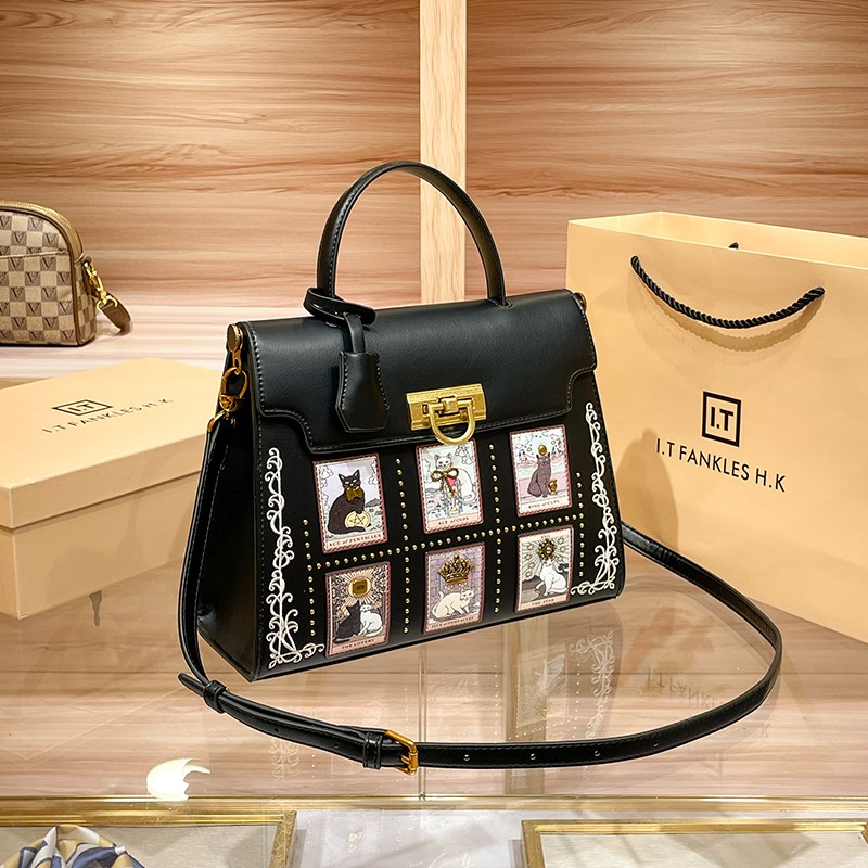 Women's handbag brand handbag  - مراجعة Interior Design Intern وسعره