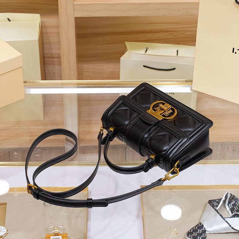 Women's handbag, genuine diamo - مراجعة Interior Design Grid وسعره