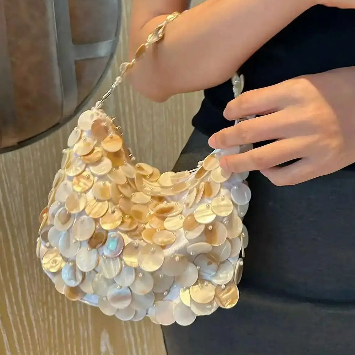Luxury Sequin Internal Chain S - مراجعة Interior Design Intern وسعره